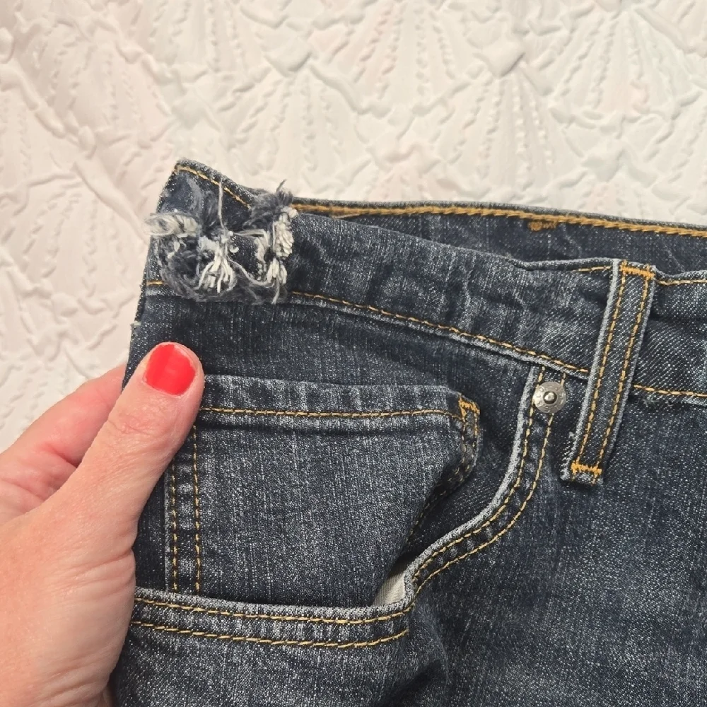 3/$10 Levi's Men's Dark Blue Bootcut Jeans - Picture 6 of 9